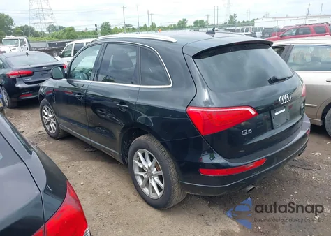 2010 Audi Q5 3.2 Premium z USA, uszkodzony, nr VIN WA1LKBFP8AA105530
